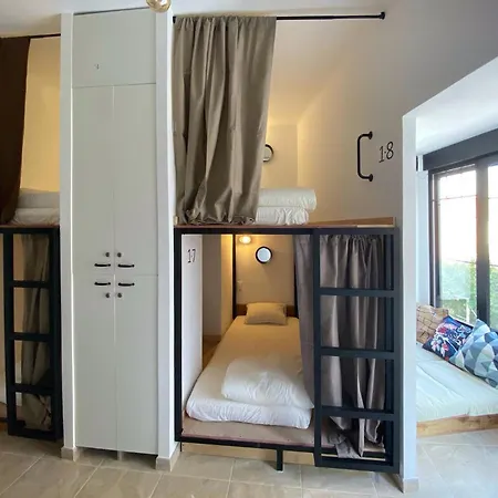 Hostel Numero Trece - Free Towels, Coffee & Tea, Remote Check-in (adults Only) Alicante