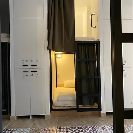 Numero Trece - Free Towels, Coffee & Tea, Remote Check-in (adults Only) Alicante